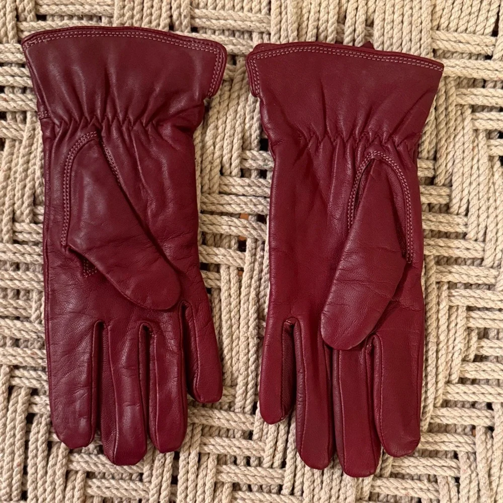 Altare Women's Dark Red Leather Gloves Size M